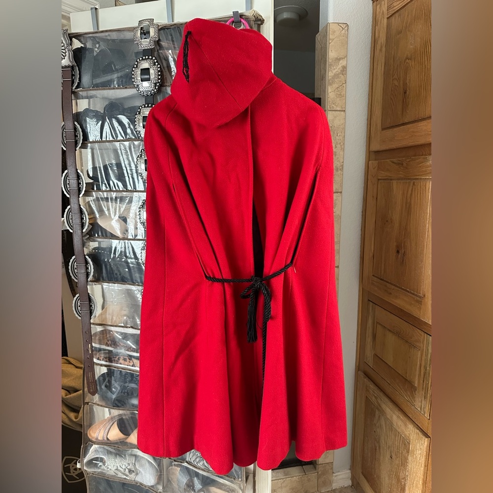 Red cloak/cape